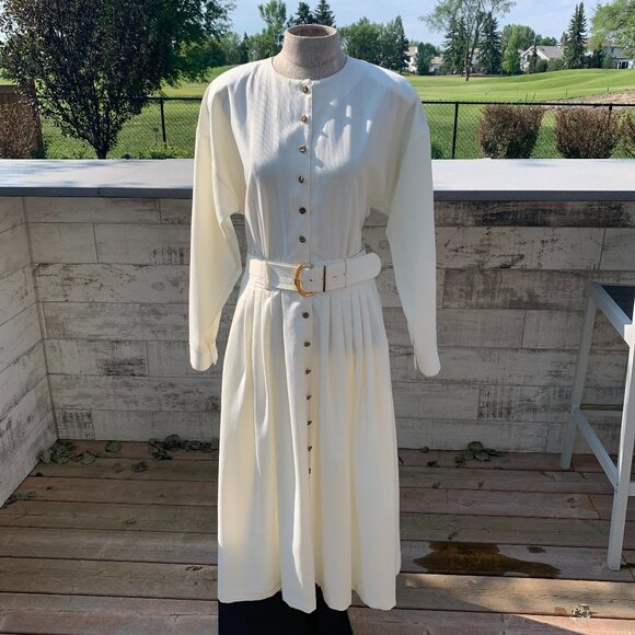 Vintage Dresses & Skirts - Vintage 80s 90s Full Button Belted Long Dolman Sleeve Pleated Midi Dress